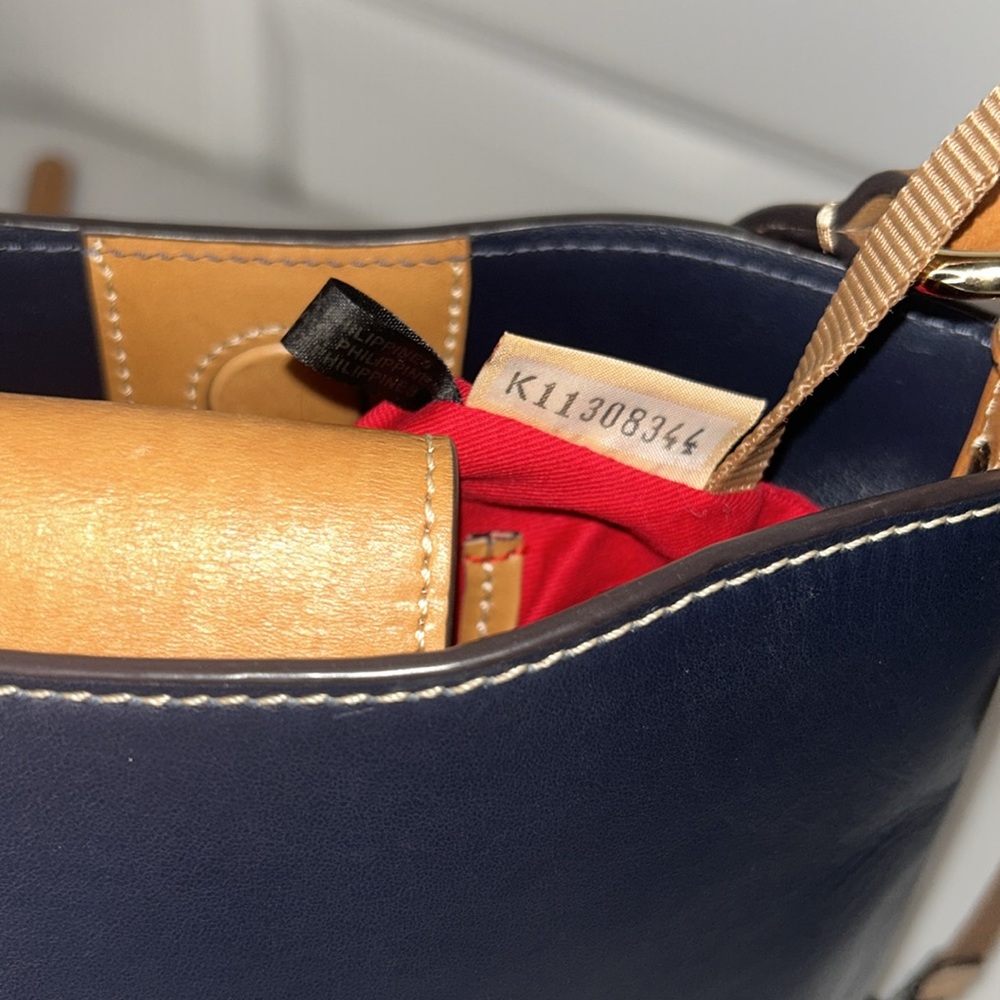 Dooney & Bourke Wexford Leather Ridley Satchel Midnight Blue with Gold Hardware - Picture 11 of 13